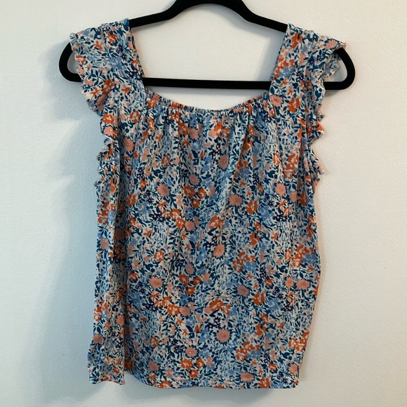 Floral Ruffle Sleeve Top - Picture 7 of 7